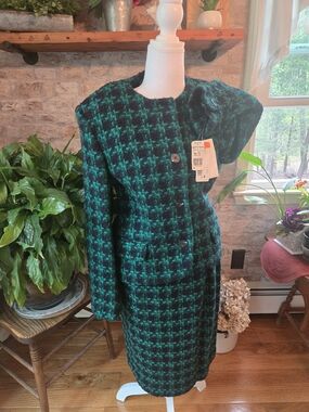 Green and Black Houndstooth Wool Skirt Suit
